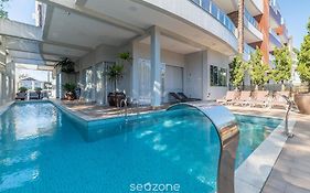 Apt 2Q Moderno 80m da Praia de Mariscal IML0107
